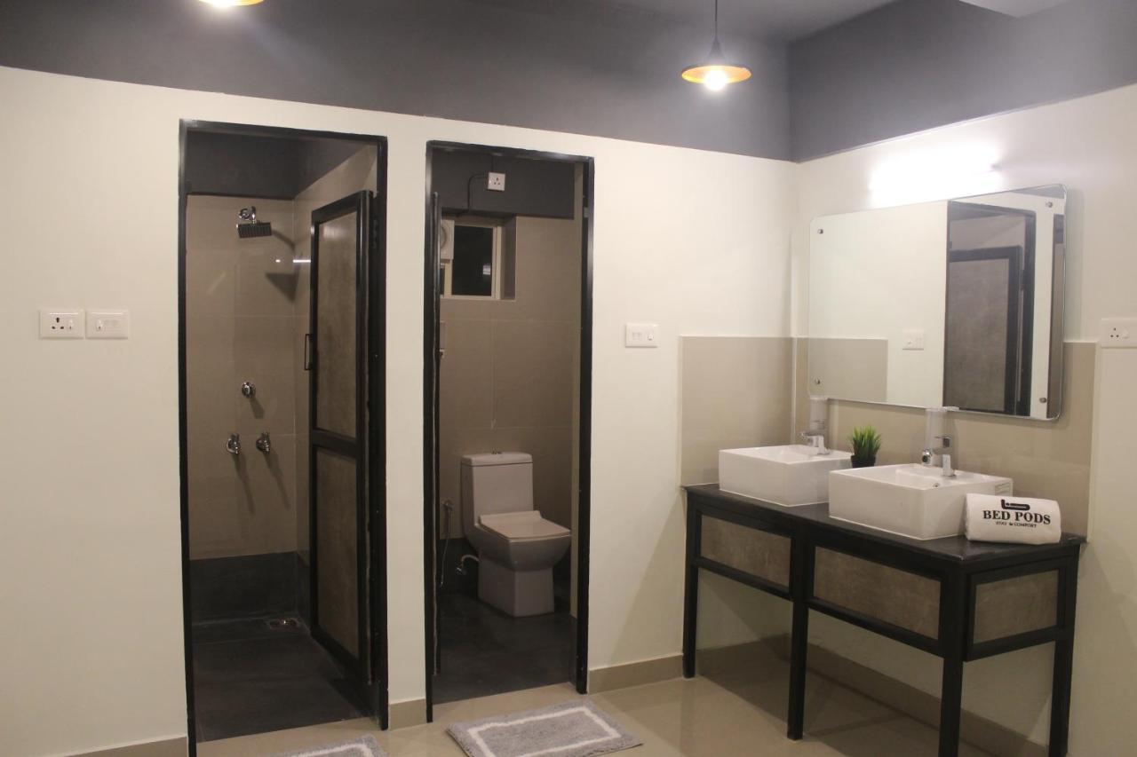 Bed Pods Hostel Thiruvananthapuram Exterior photo